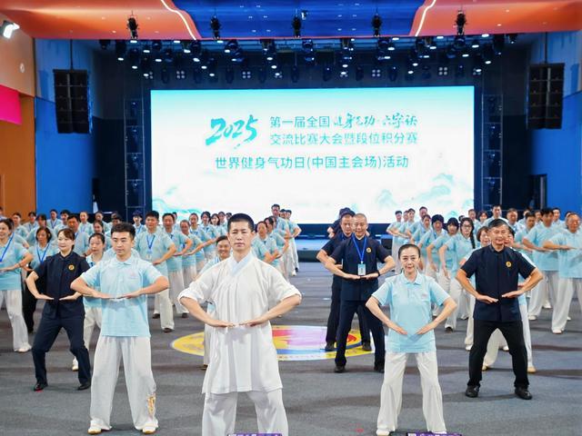 更强的活力, 个性与团队, 自开赛以来