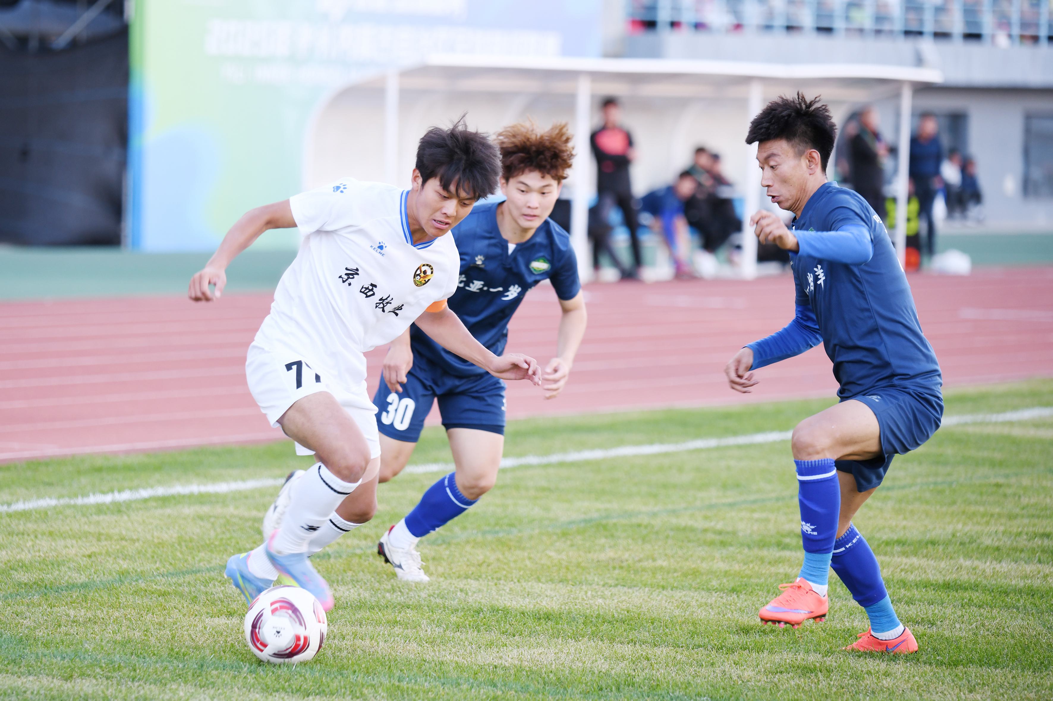 客场作战的, C组第五轮, 着白色战袍