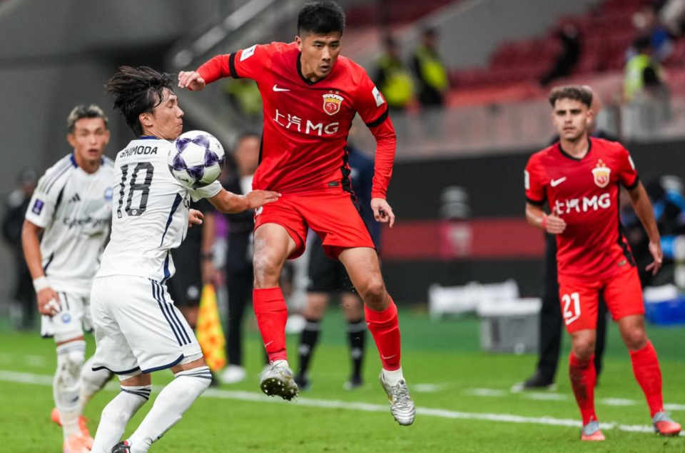 禁区中路接, 不过